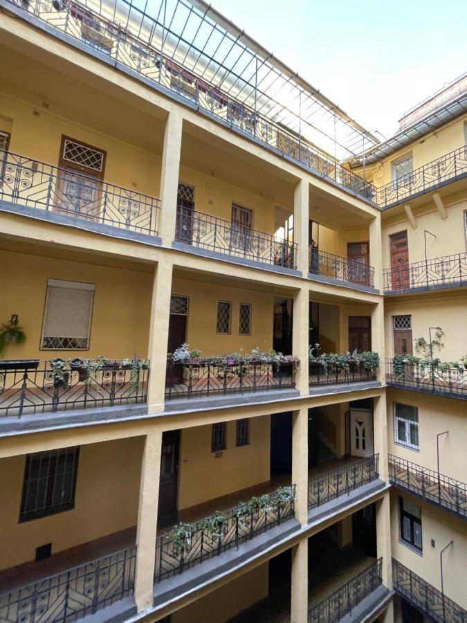 Flower Apartment 布达佩斯 外观 照片